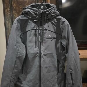 Men's Pinfin travel windbreaker Size Med Grey High-Tech Design Warm & Dry pocket